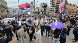 Okupljanje ispred Generalštaba